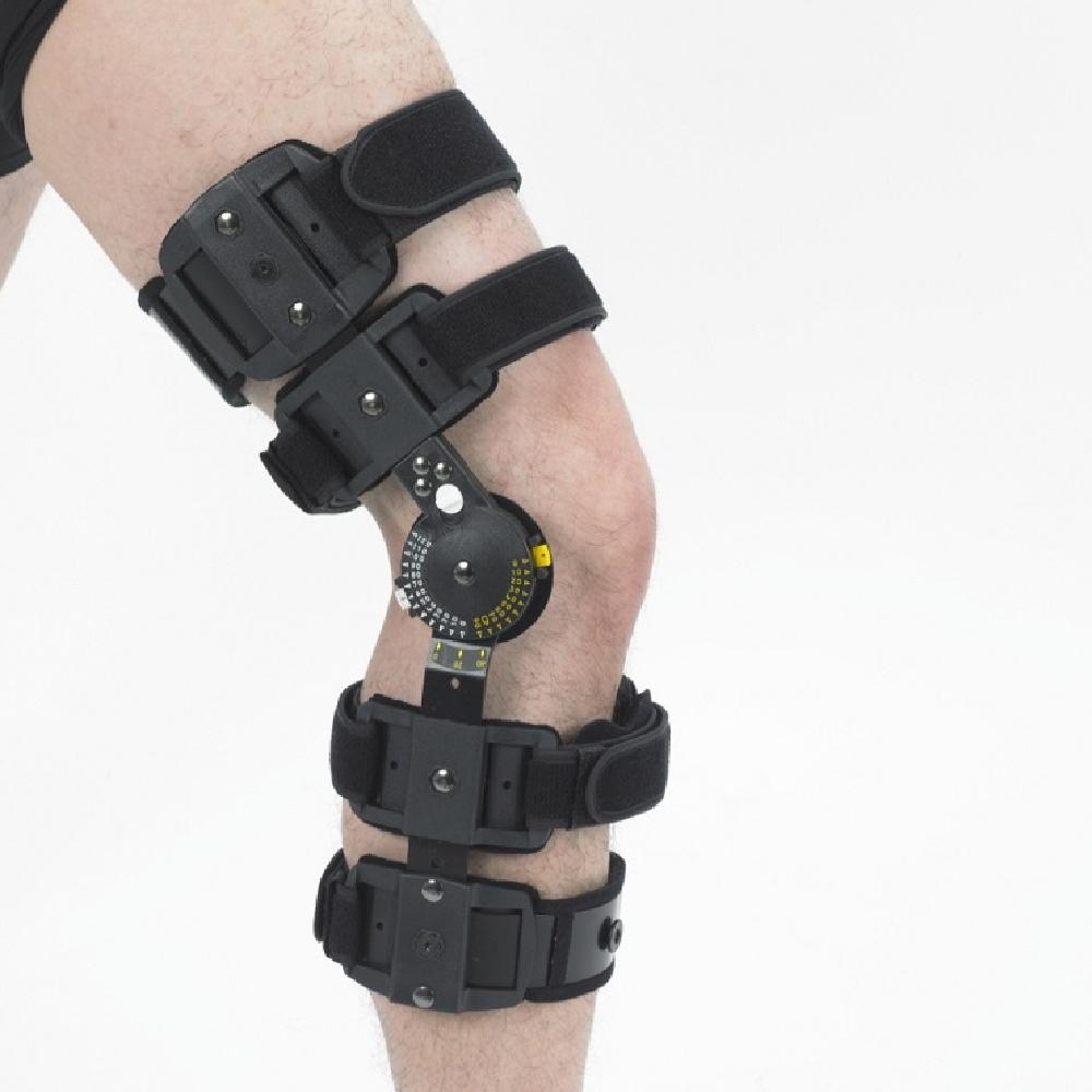 FITTING CONTROL KNEE BRACE with highly elastic sponge pad providing good cushioning and ventilation