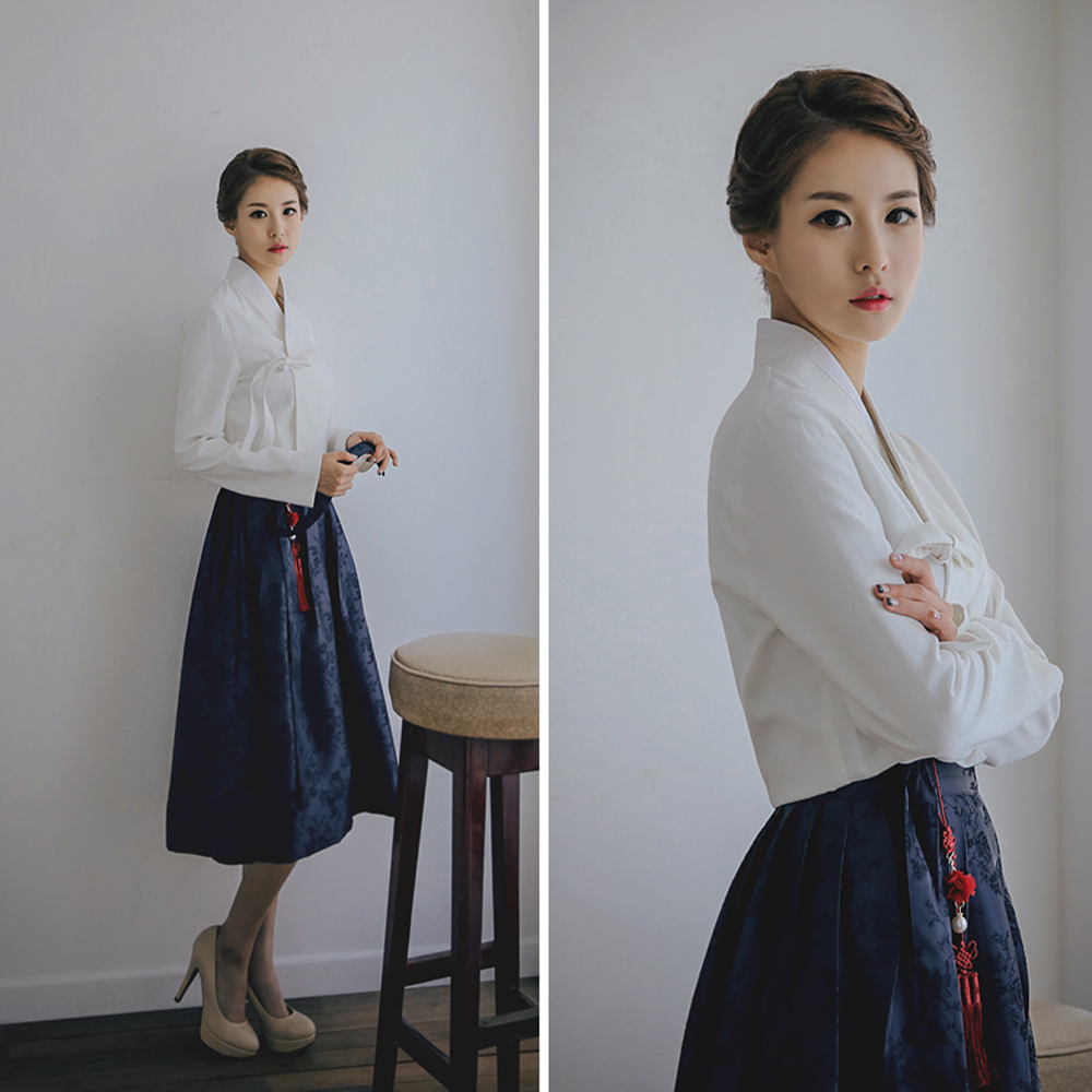 Korean traditional skirt with rambling rose(navy)